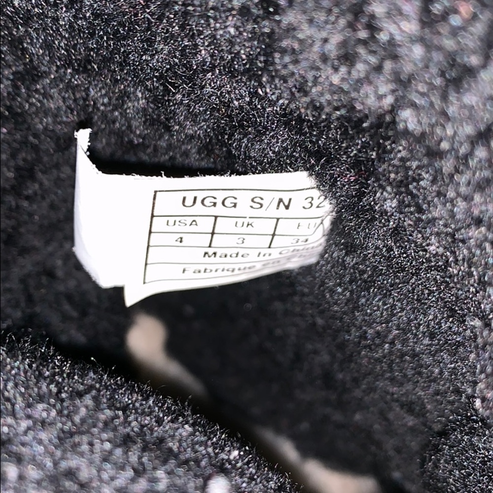 Ugg Black Bailey Bow Boots - Picture 3 of 3
